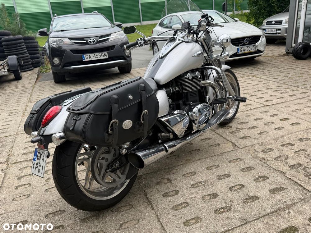 Triumph Thunderbird - 3