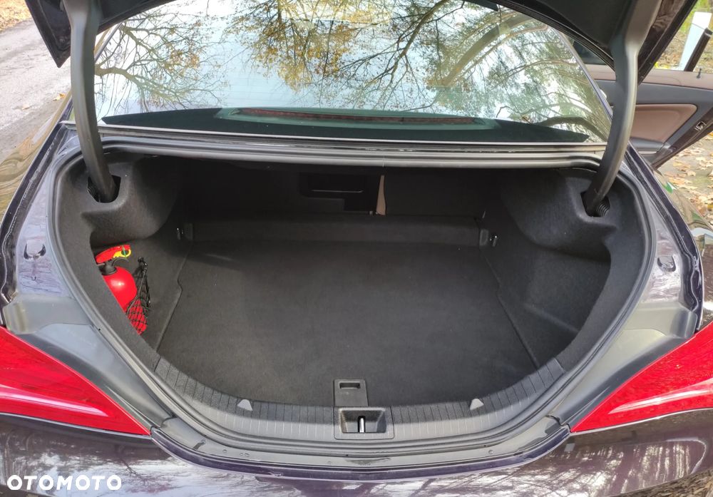 Mercedes-Benz CLA AMG 45 4-Matic - 33