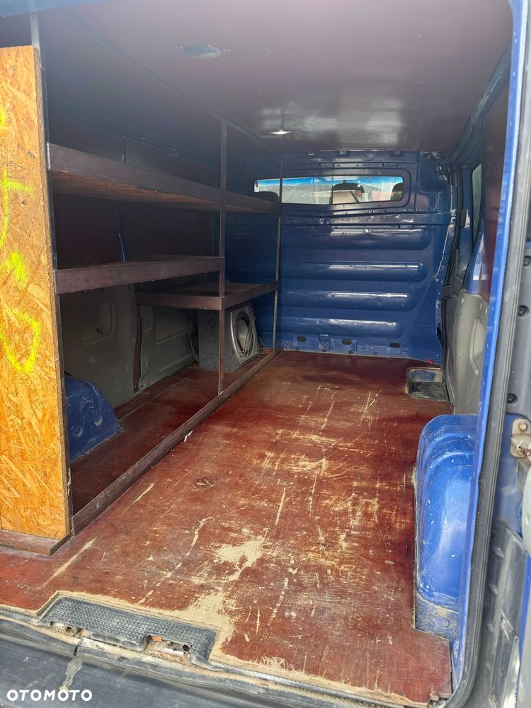Renault Trafic - 6