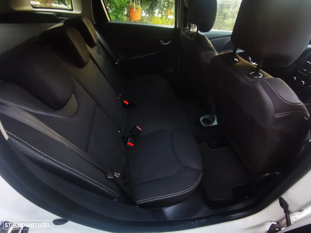 Renault Clio Sport Tourer 1.5 dCi Luxe - 16