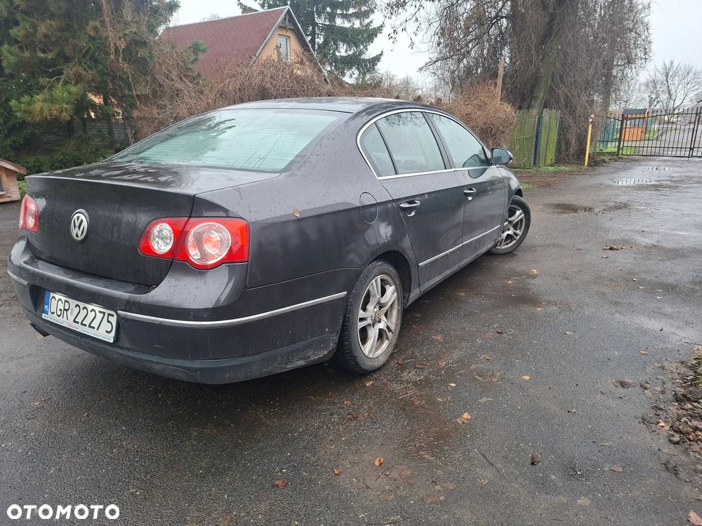 Volkswagen Passat 2.0 FSI Individual - 3