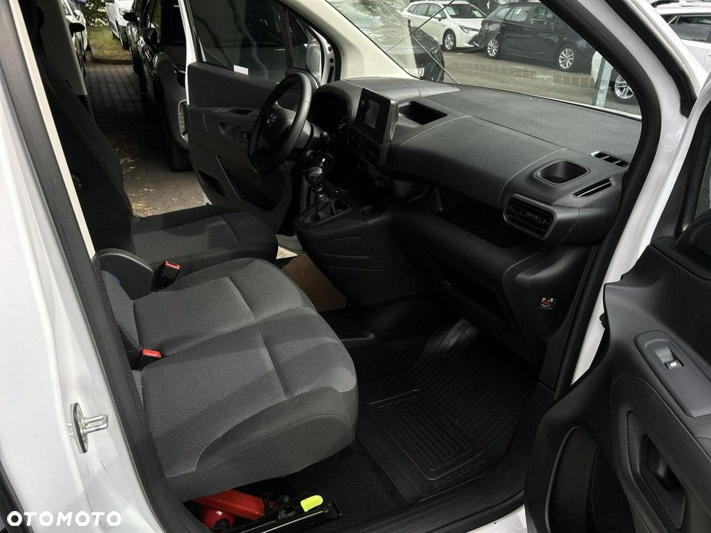 Toyota Proace City - 14
