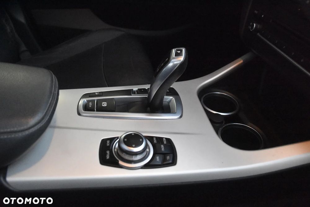 BMW X3 xDrive20i Advantage - 13