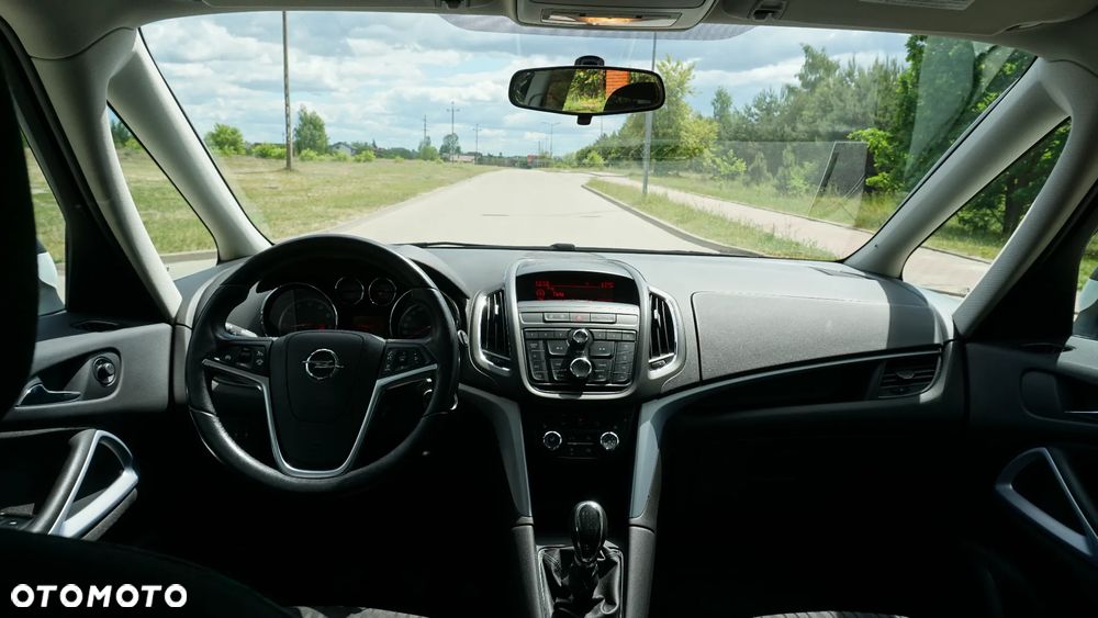 Opel Zafira Tourer 1.4 Turbo Edition - 26