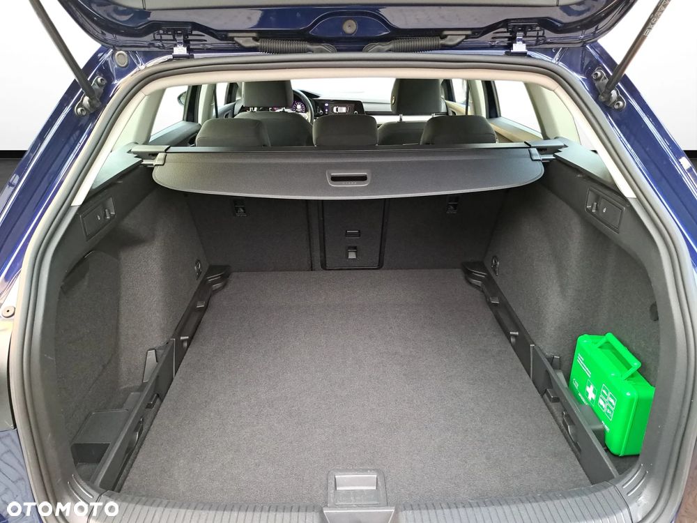 Volkswagen Golf 2.0 TDI SCR DSG Life - 26