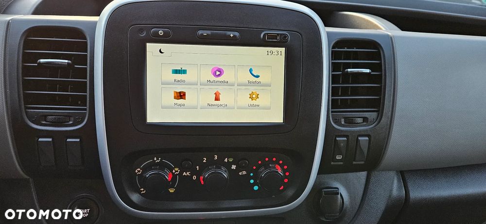 Renault Trafic - 19