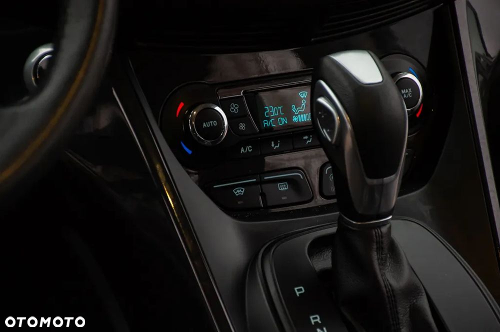 Ford Kuga 1.5 EcoBoost 4x4 Titanium - 33