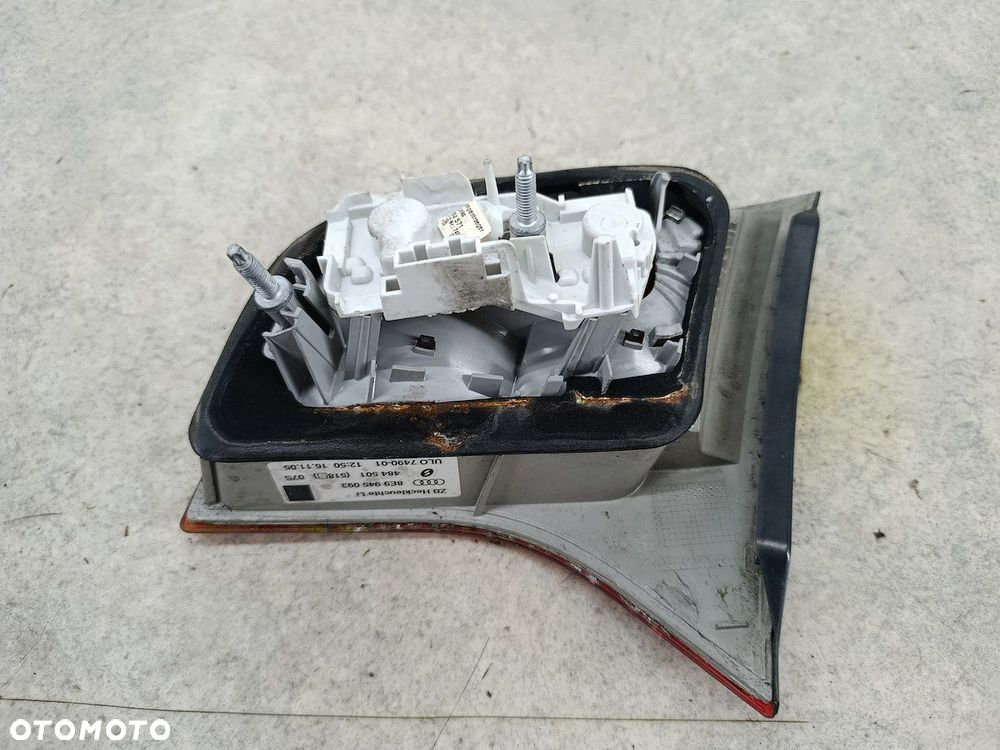 LAMPA TYLNA LEWA W KLAPE AUDI A4 B7 8E9945093 KOMBI - 5