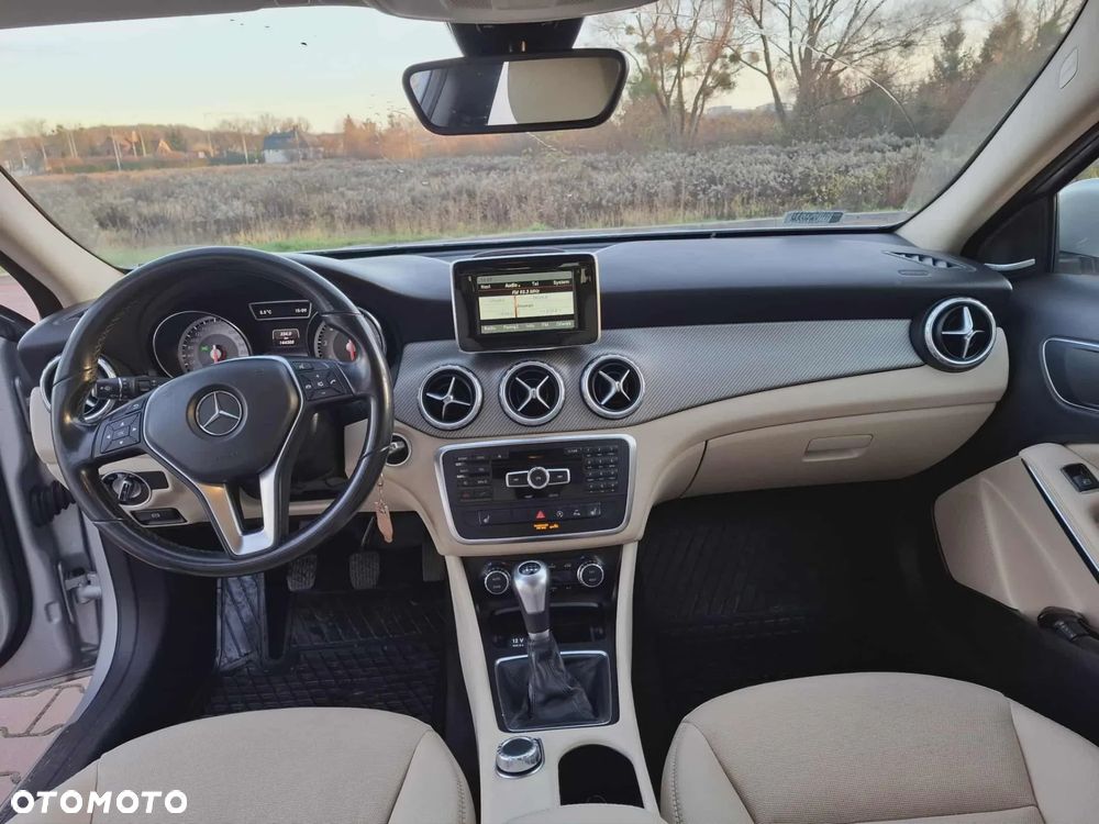 Mercedes-Benz GLA - 3