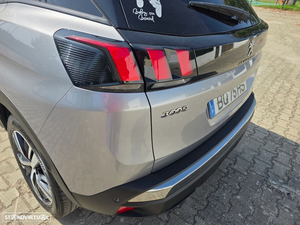 Peugeot 3008 1.2 PureTech Allure Pack - 43