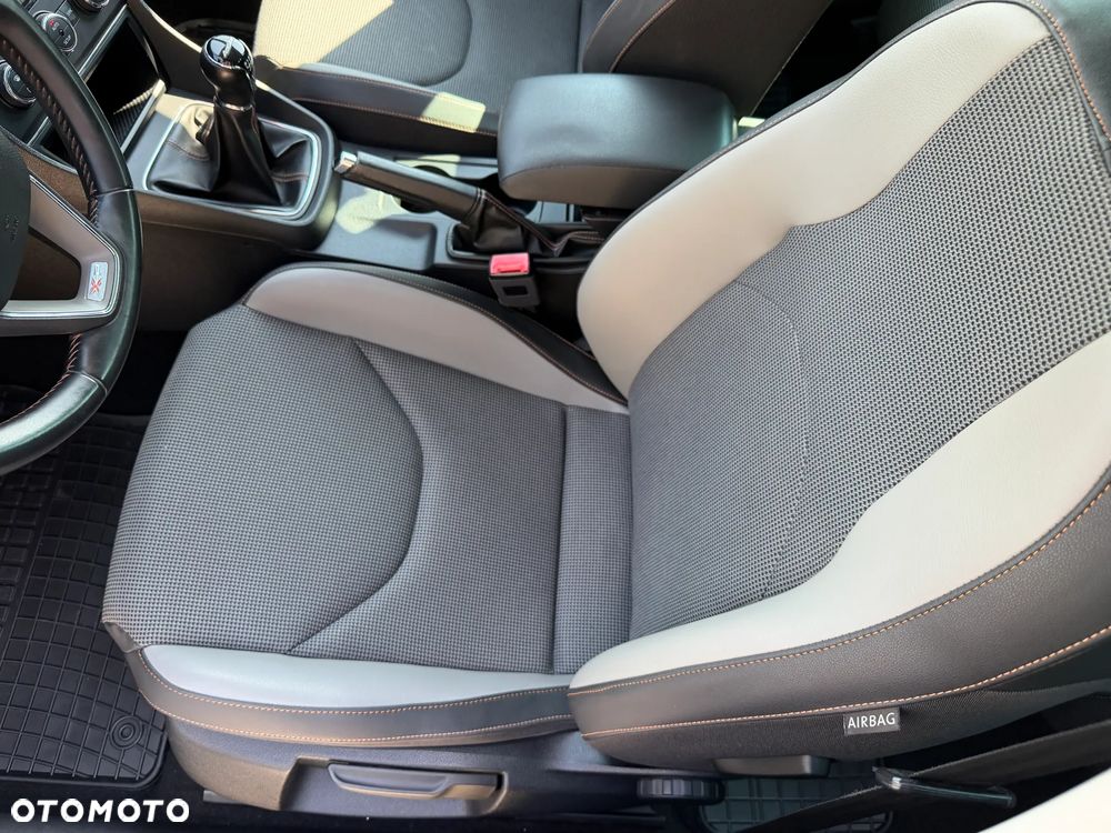 Seat Leon Sportstourer 1.6 TDI Start&Stop 4Drive X-Perience - 12