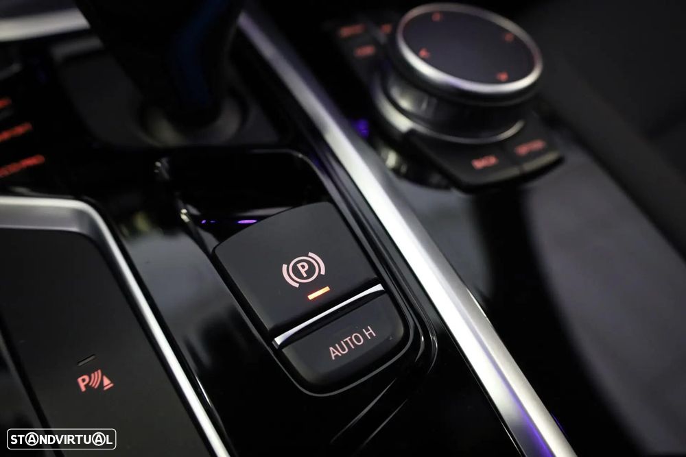 BMW iX3 Inspiring — fotografia 38