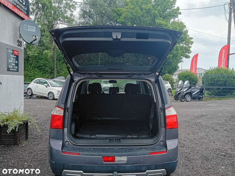 Chevrolet Orlando - 11