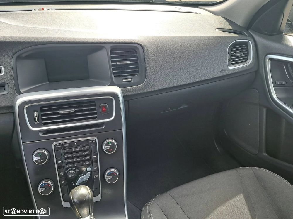 Volvo V60 1.6 D2 Drive Kinetic Start/Stop - 17
