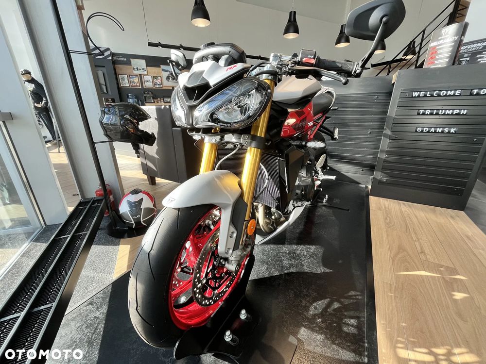 Triumph Street Triple - 2