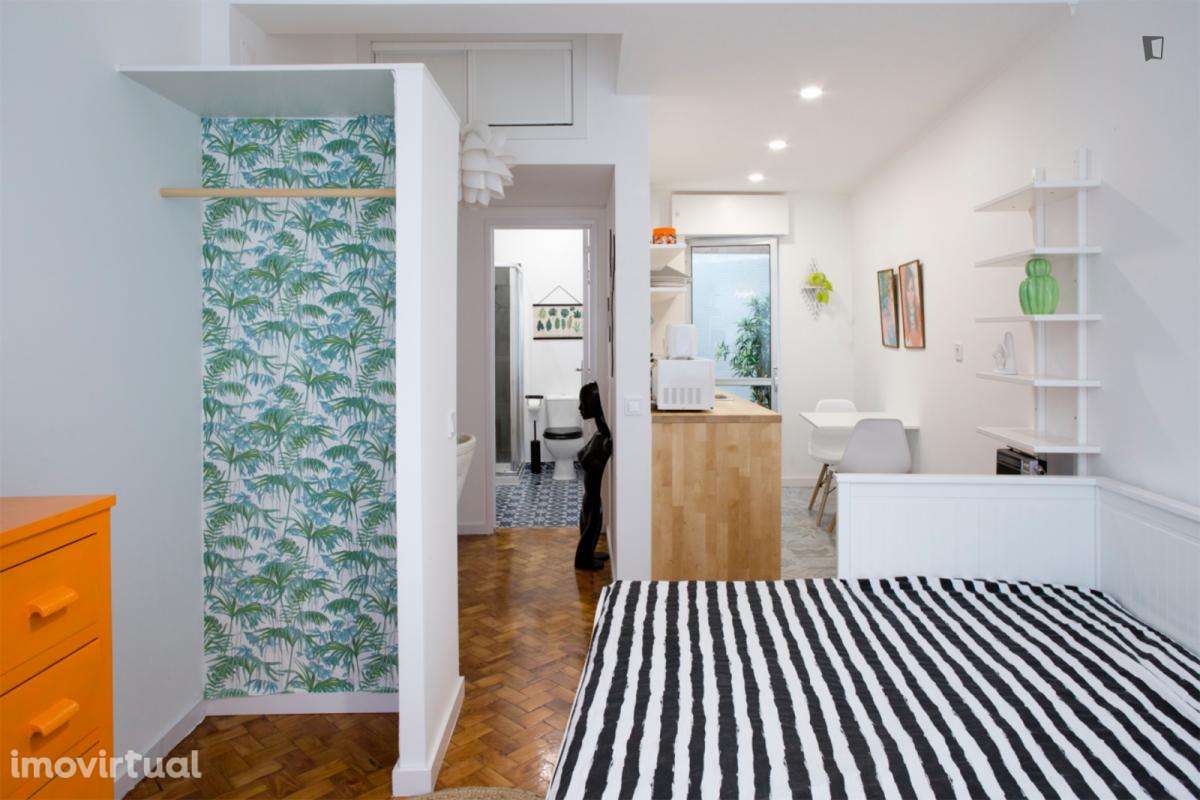 Estúdio - localizado em Penha Lisbon - Grande imagem: 5/17