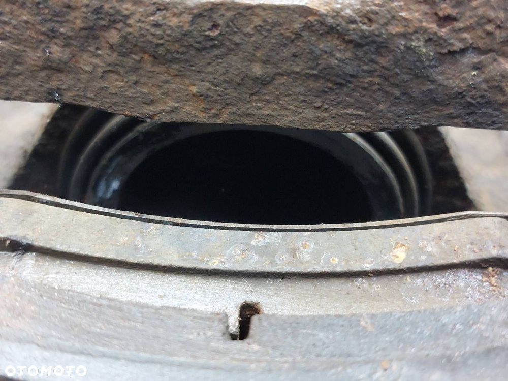 TARCZE HAMULCOWE PRZÓD + KLOCKI + ZACISKI HONDA CITY IV 1.4 16V - 9