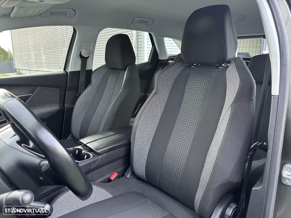 Peugeot 3008 1.2 PureTech Active Pack - 25