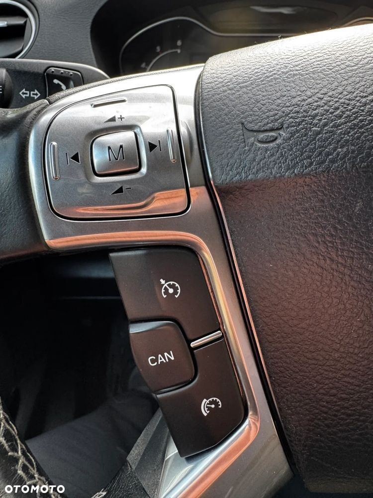 Ford S-Max - 37