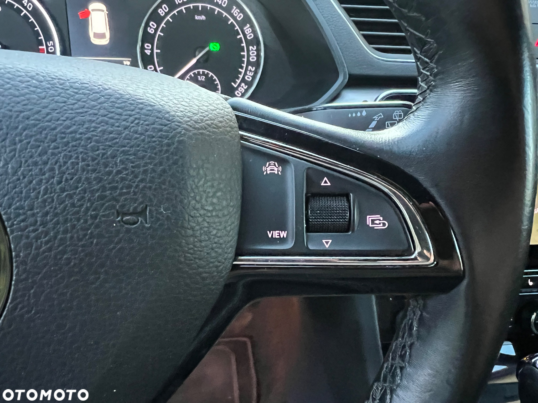 Skoda Superb 2.0 TDI Ambition DSG7 - 15
