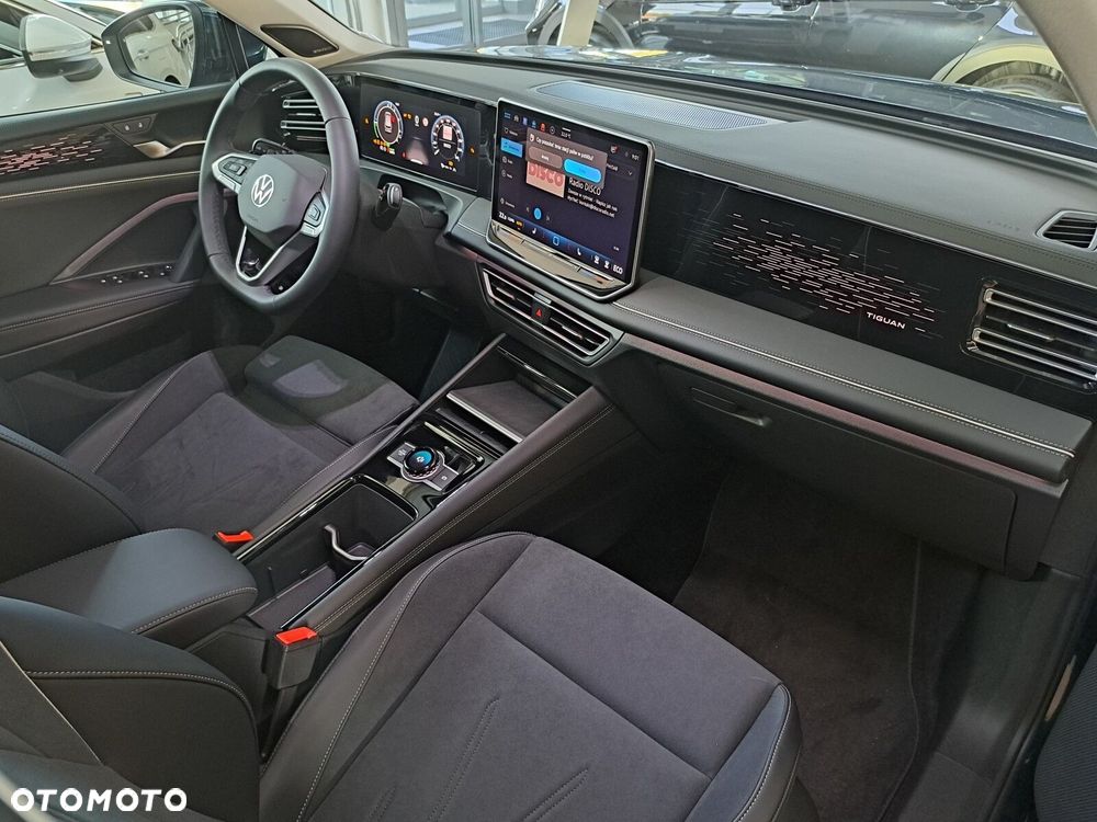 Volkswagen Tiguan - 16