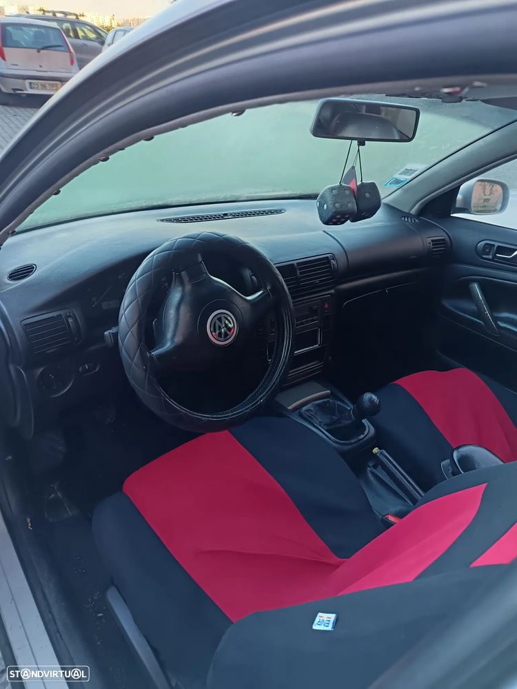 VW Passat Variant 1.9 TDi Confortline - 5