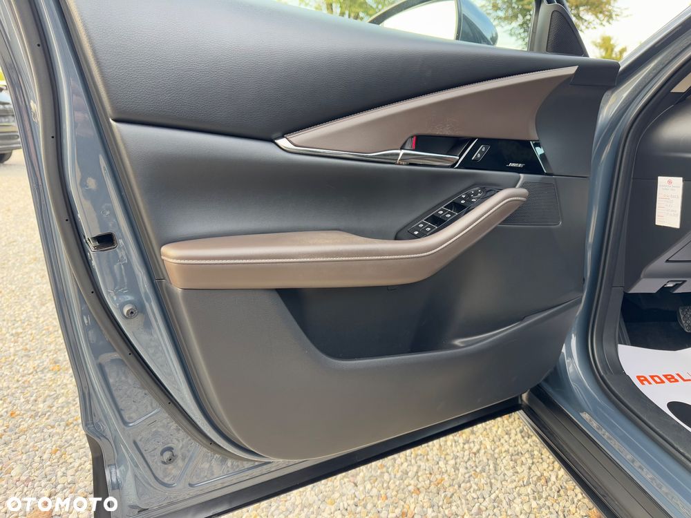Mazda CX-30 SKYACTIV-X 2.0 M-Hybrid SELECTION - 24