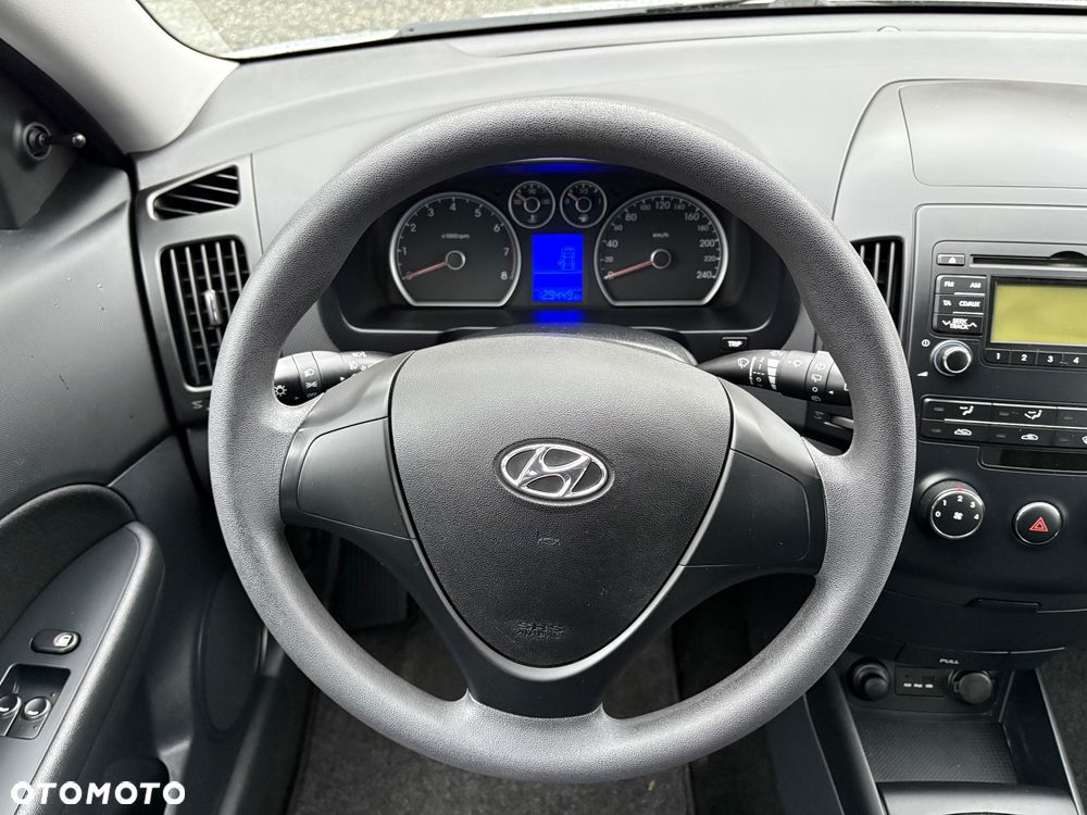 Hyundai i30 1.4 Base - 28