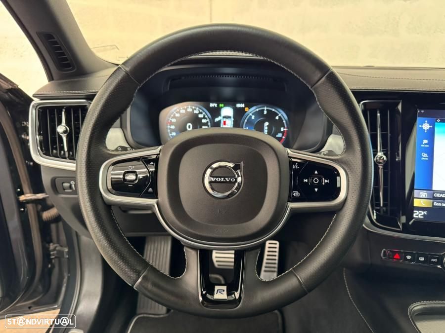 Volvo V90 2.0 D4 R-Design Geartronic - 17