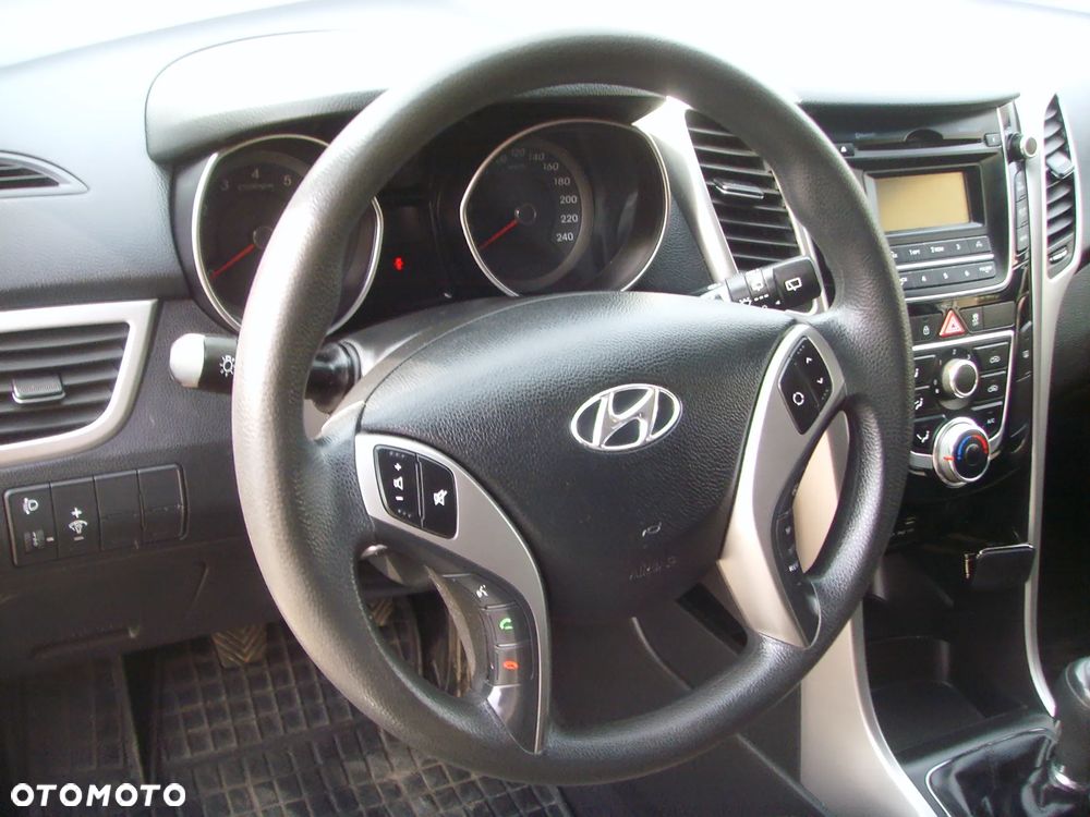 Hyundai i30 - 22