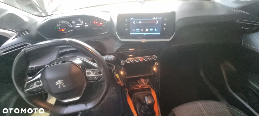 Peugeot 208 BlueHDi 100 Active - 10