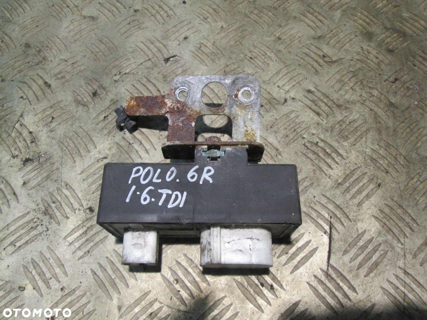 MODUŁ STEROWNIK WENTYLATORÓW VW POLO 6R 1.6 TDI 09- 1J0919506M - 1