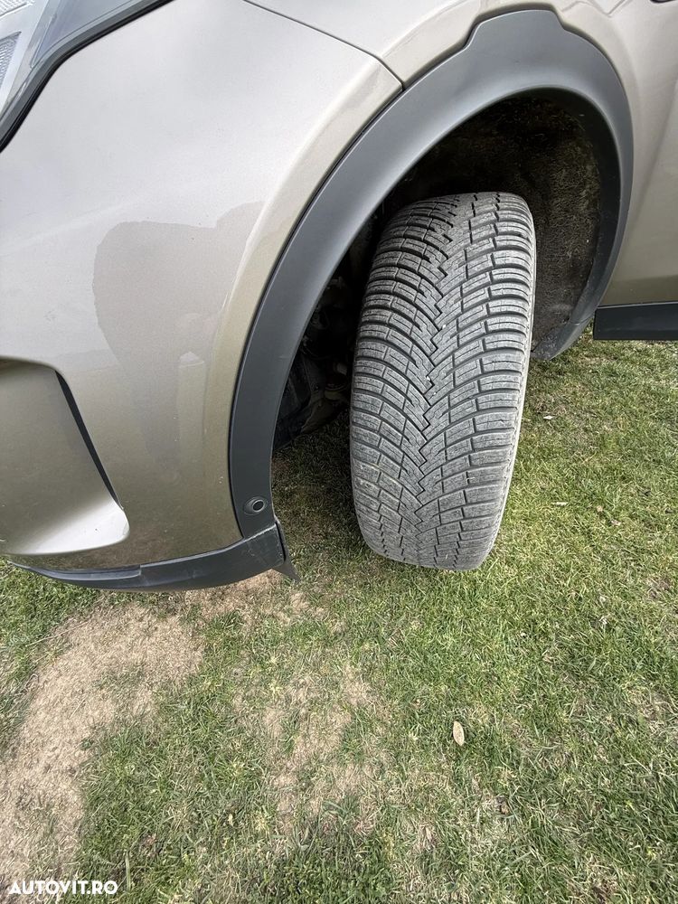 Land Rover Discovery Sport 2.0 P200 MHEV SE - 10