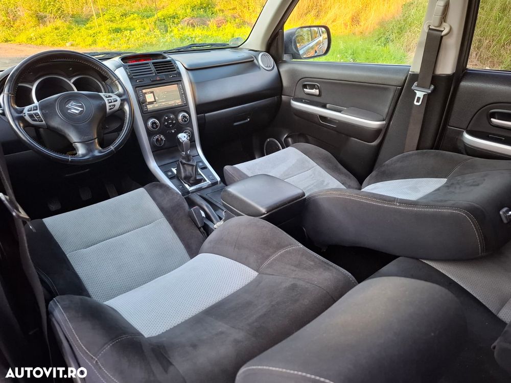 Suzuki Grand Vitara 1.9 DDiS Comfort DPF Limited - 17