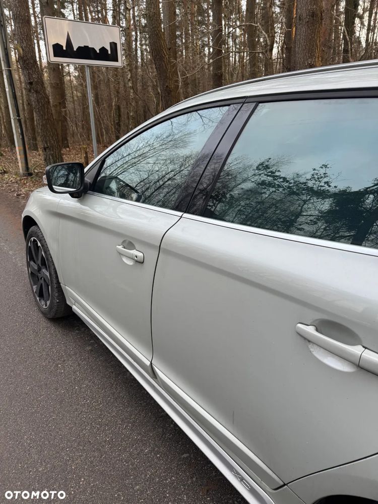 Volvo XC 60 D5 AWD RDesign - 8