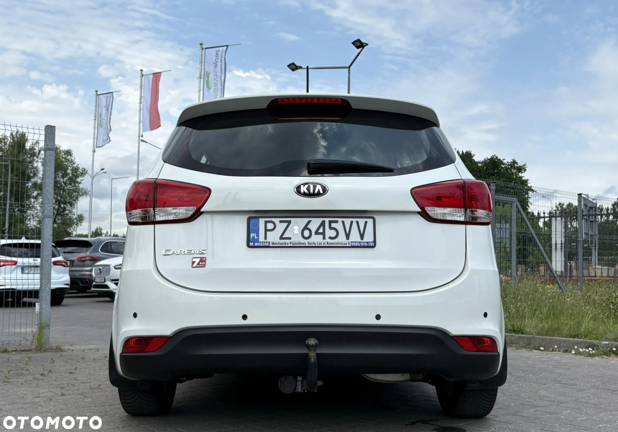 Kia Carens 1.6 GDI M - 8