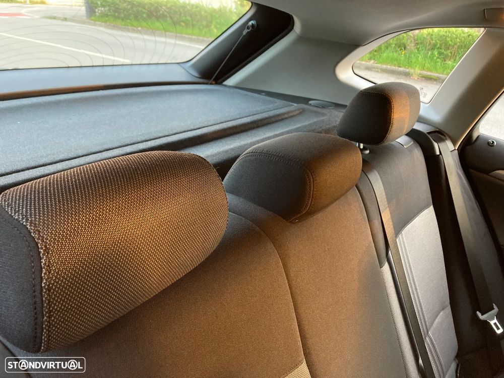 BMW X1 20 d sDrive - 33