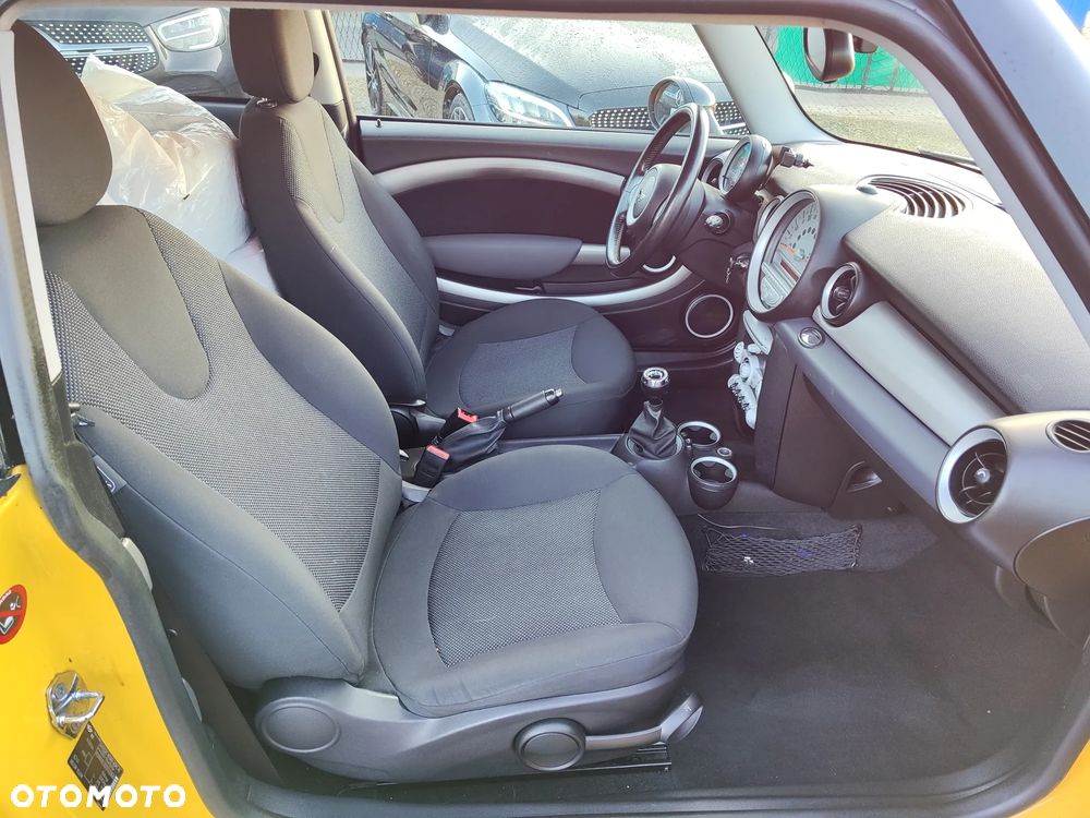 MINI ONE Standard - 11