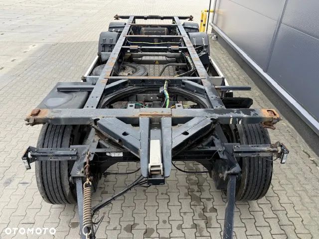 Krone 3 osiowa do kontenerów morskich - 6