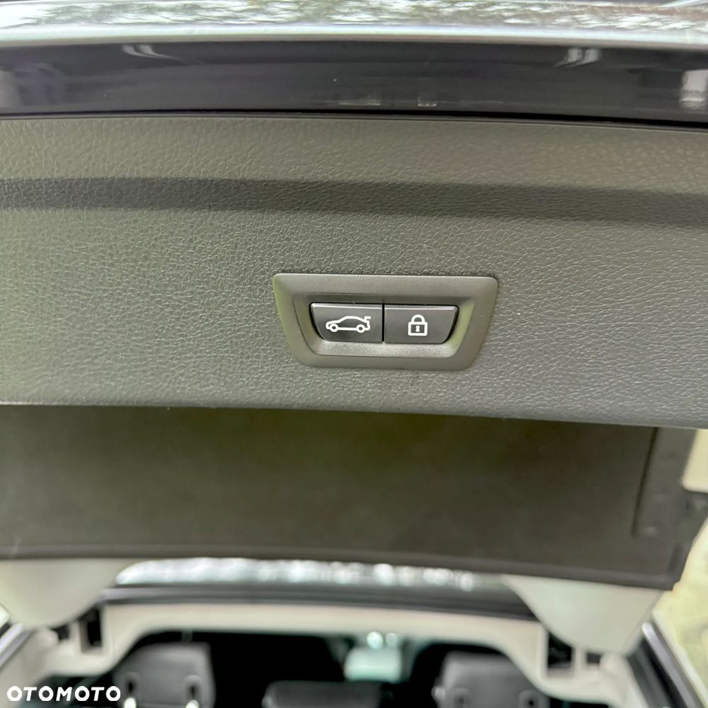 BMW 3GT 330d Luxury Line - 13
