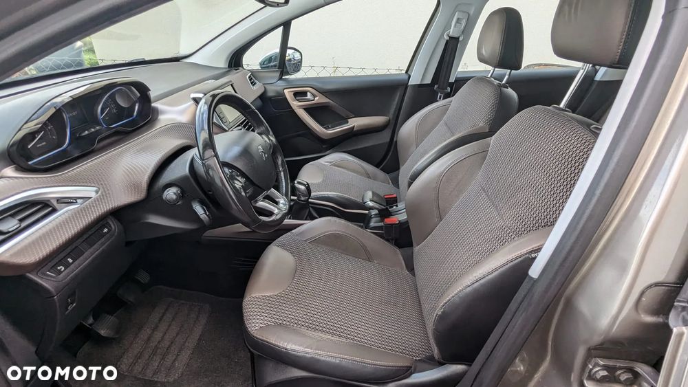 Peugeot 2008 1.6 VTi Allure - 10