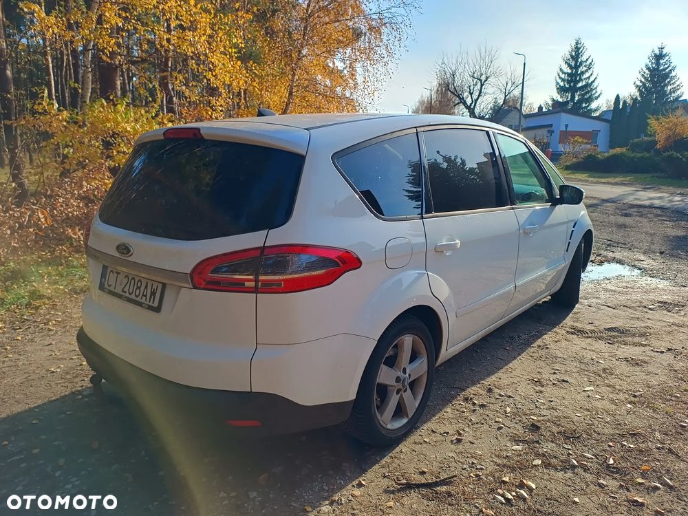 Ford S-Max 2.0 TDCi DPF Titanium - 4