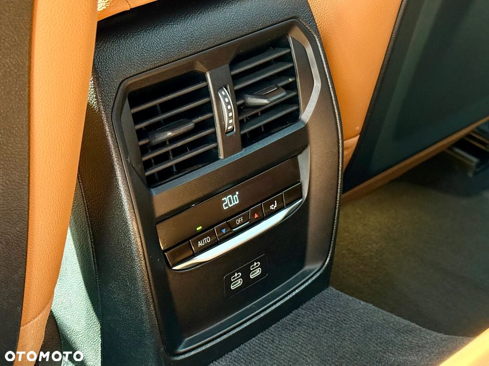 BMW Seria 3 320d xDrive mHEV M Sport - 19