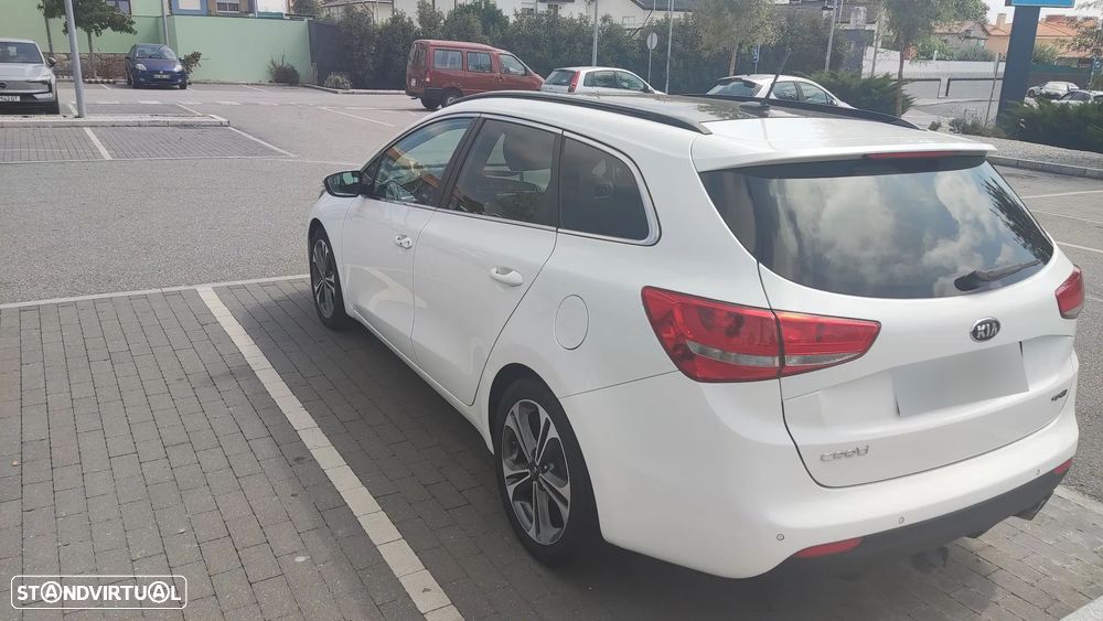 Kia Ceed SW 1.6 CRDi 136 DCT ISG GT Line - 5