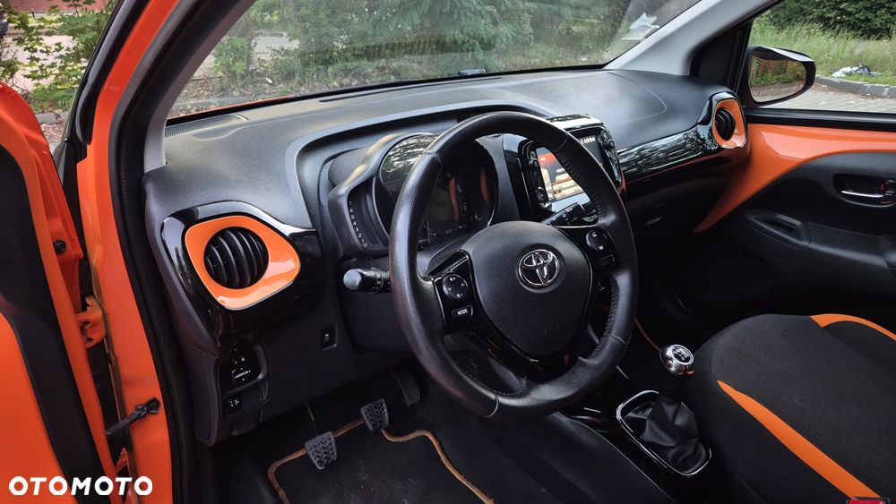 Toyota Aygo 1.0 VVT-i Color Edition - 11