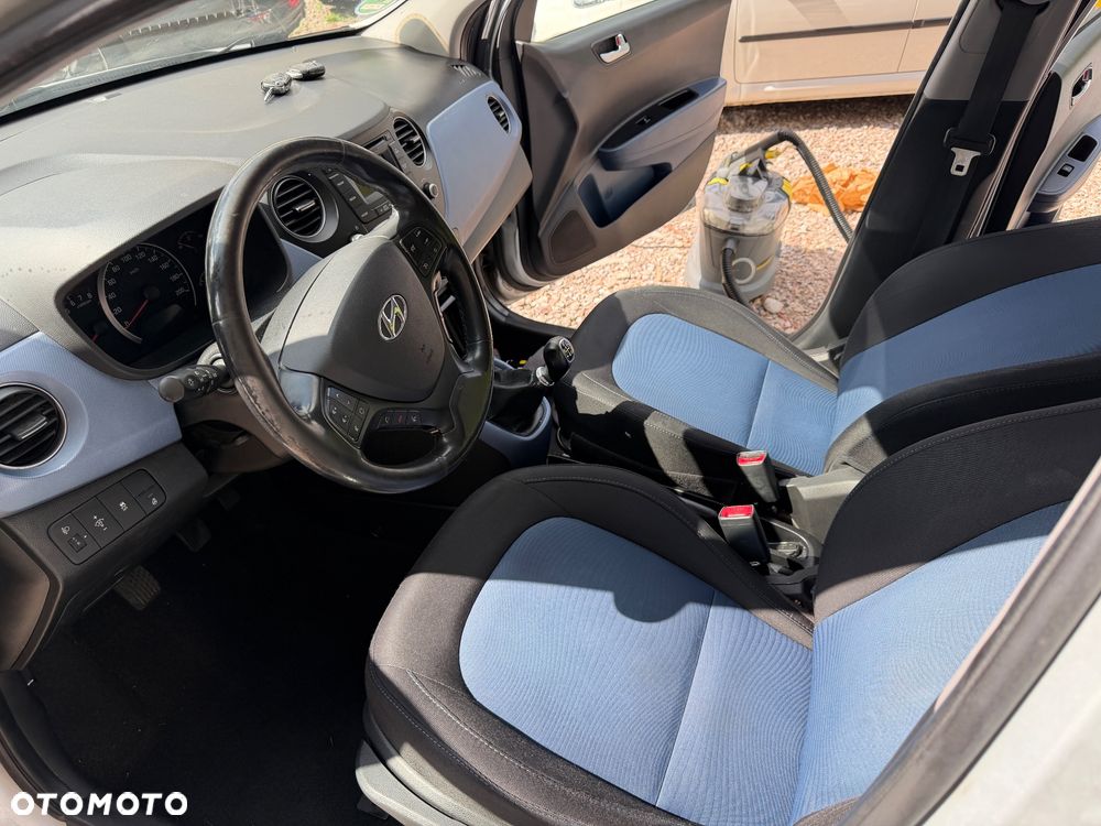 Hyundai i10 1.2 YES Silver - 15