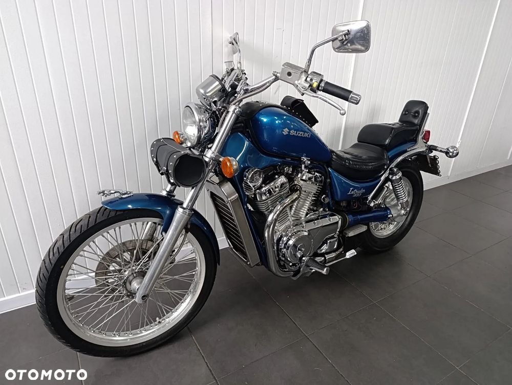 Suzuki Intruder - 6
