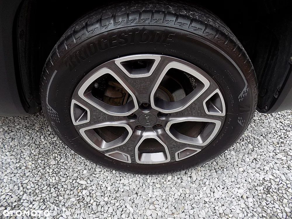 Jeep Renegade 1.6 MultiJet Limited - 24