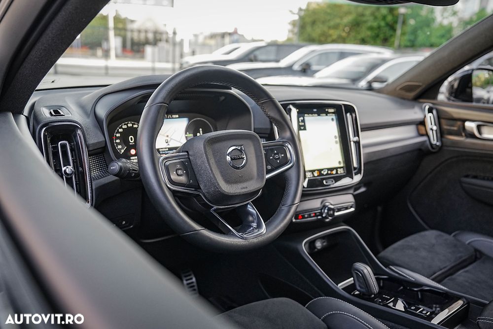 Volvo XC 40 T4 Recharge DKG Plus Dark - 13