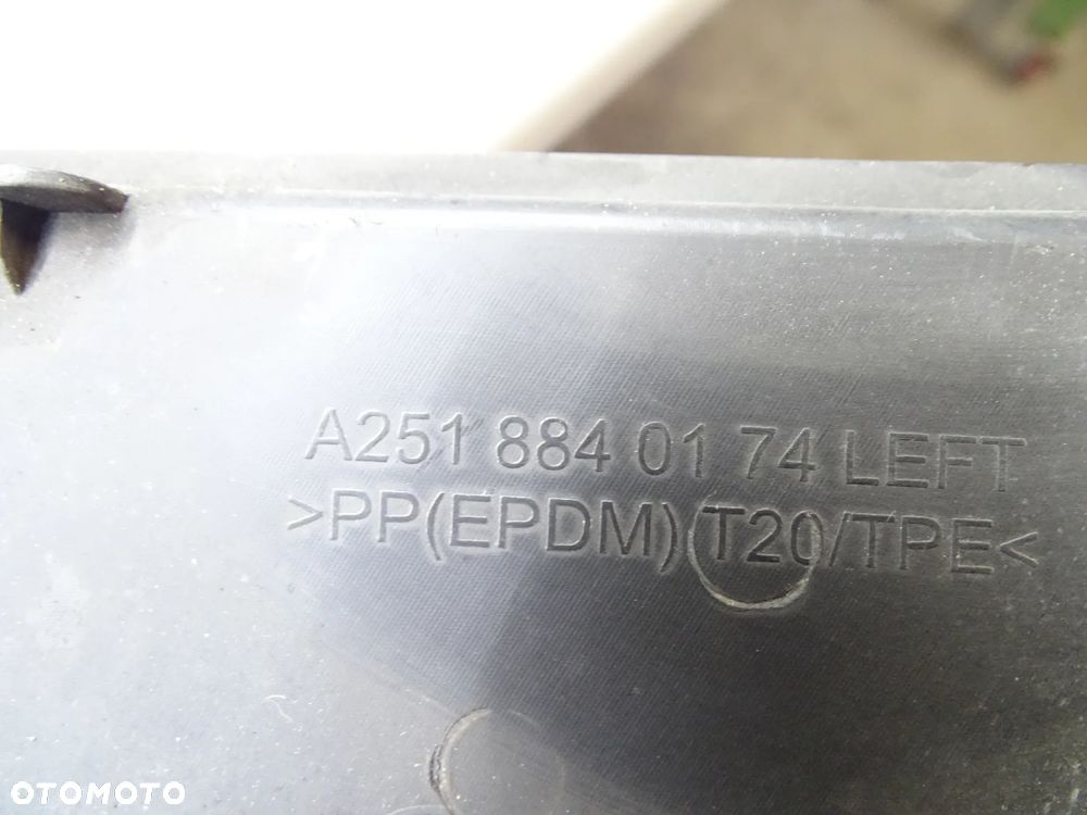 Mercedes R W251 Lift Oslona pasa przod 2518840174 - 4